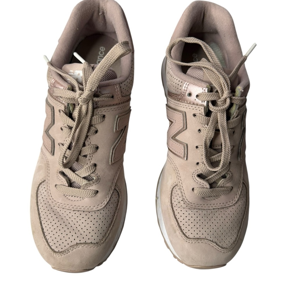 New Balance sneakers 574 dust Gold women’s size 8.5 - Picture 3 of 7